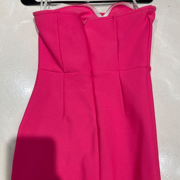 Luxe Hot pink strapless dress - Picture 3 of 4